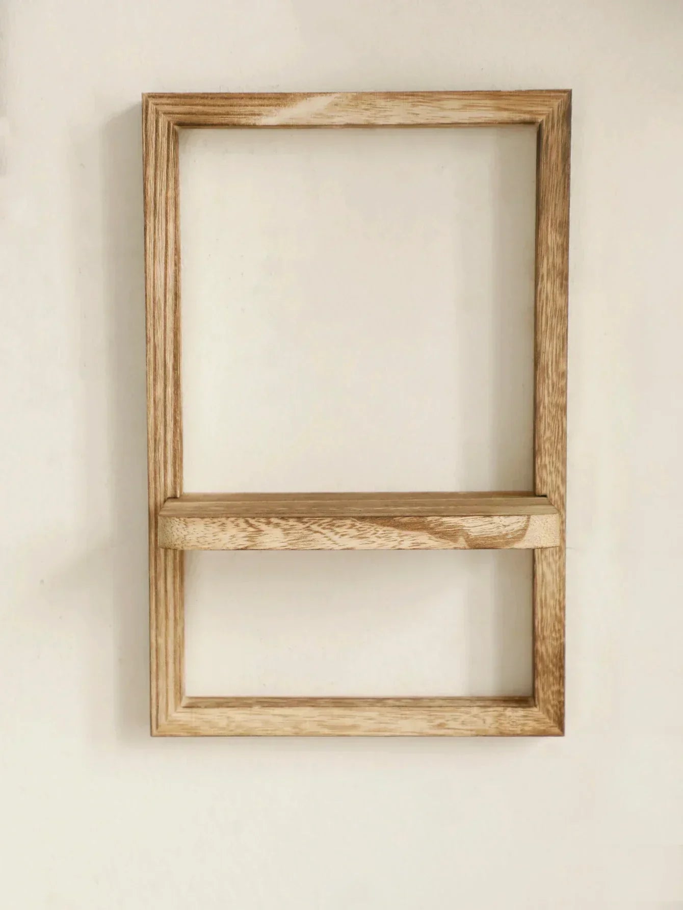 ISAK | ESTANTE DE PARED FLOTANTE
